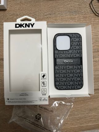 Funda iPhone 14 Pro DKNY