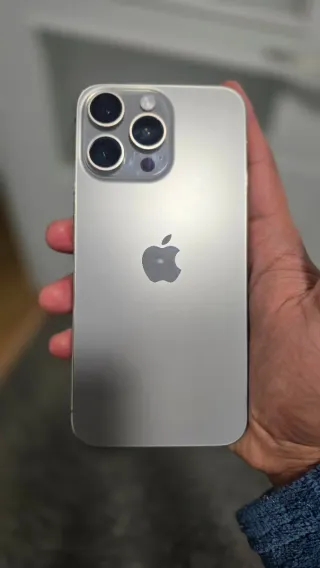 iPhone 15 Pro Max Negro