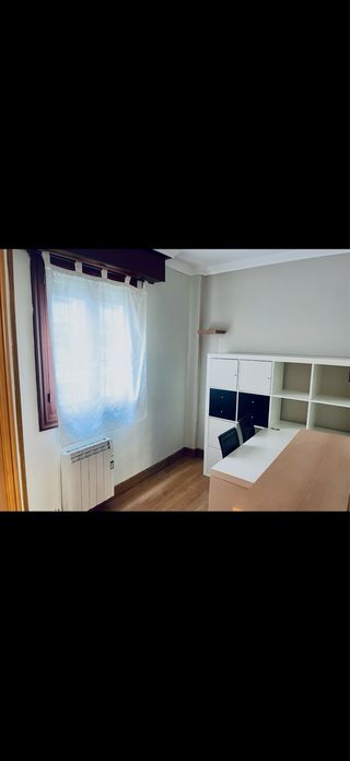 Estantería Kallax Ikea con Escritorio.