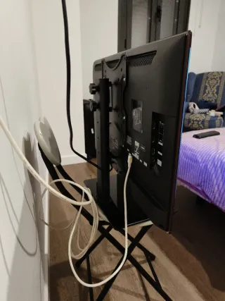 TV Samsung 27 UE27D5020Nw