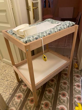 Cambiador IKEA madera