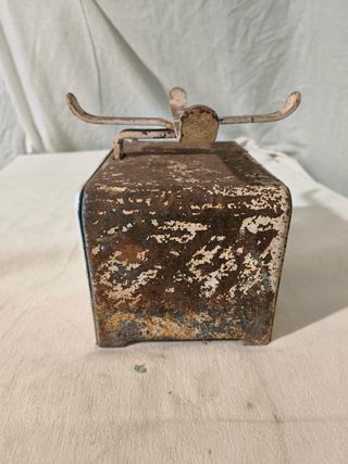 Balanza de cocina Helvetia antigua