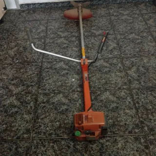 Desbrozadora Husqvarna 235R