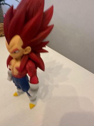 Dragon Ball DAIMA SS4 Vegeta Figura