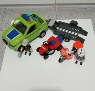 Playmobil 6111 y 3924 - Coche y Motos