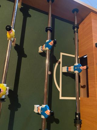 Futbolín de madera