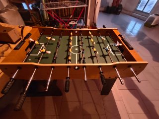 Futbolín de madera