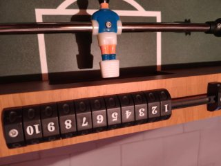 Futbolín de madera