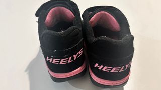 Zapatillas deportivas Heelys con ruedas talla 30