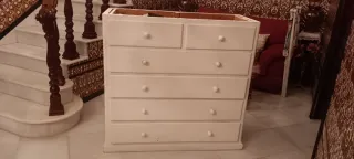 Cómoda de madera maciza blanca