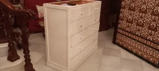 Cómoda de madera maciza blanca