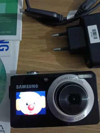 Cámara Samsung PL100 Mod. Selfies