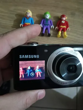 Cámara Samsung PL100 Mod. Selfies