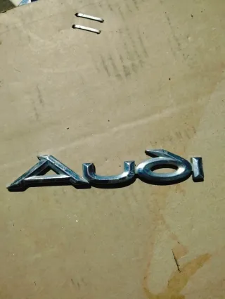 Insignia Audi Cromo