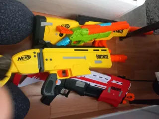 Pistola Nerf Fortnite + Accesorios
