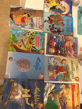 9 libros del Club del libro de disney