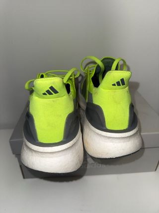 Adidas Ultraboost amarillas – Talla 41.5 NEGOCIABL