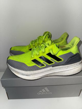 Adidas Ultraboost amarillas – Talla 41.5 NEGOCIABL