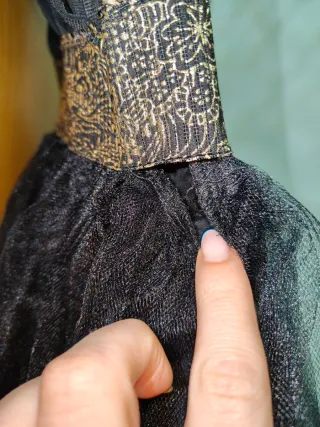 Vestido fiesta negro y dorado