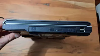 Portátil Toshiba Gris con Cargador