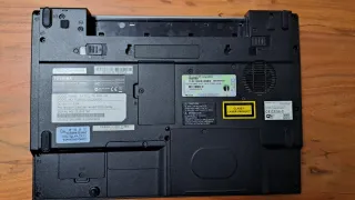 Portátil Toshiba Gris con Cargador