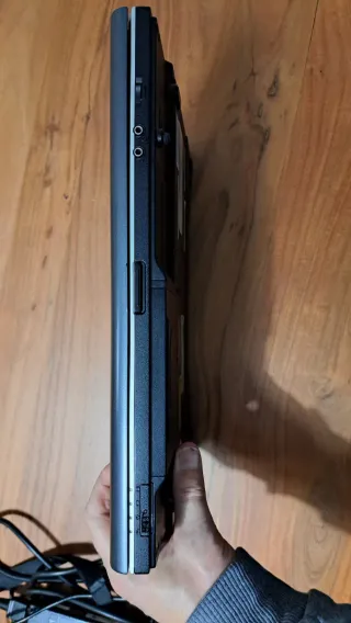 Portátil Toshiba Gris con Cargador