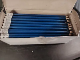 Caja de 100 lápices