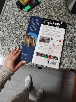 English File A1-a2 Elementary