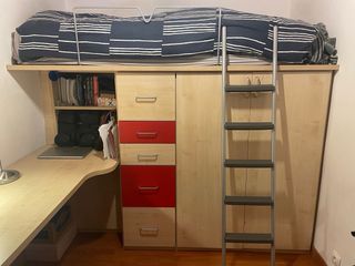 Conjunto juvenil: cama alta + escritorio + armario