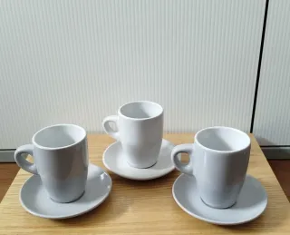 Set 3 tazzine caffè con piattini
