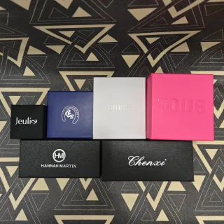 Lote de 5 Cajas de Joyas (Guess, Tous, etc.)