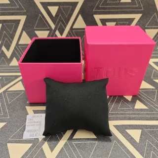 Lote de 5 Cajas de Joyas (Guess, Tous, etc.)