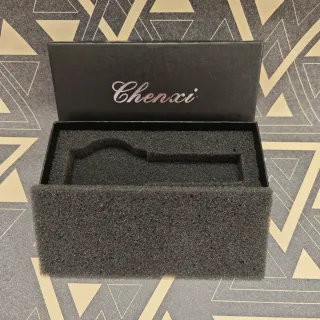 Lote de 5 Cajas de Joyas (Guess, Tous, etc.)