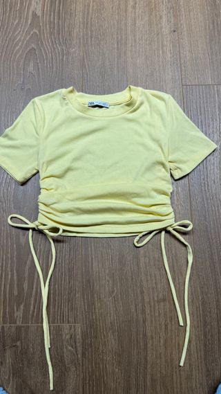 Top Zara amarillo fruncido cordones