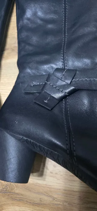 Botas Wonders de piel negras