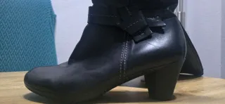 Botas Wonders de piel negras