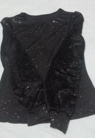 Blusa preta com brilhos - Tamanho S