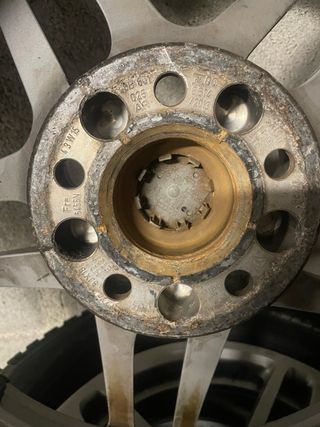 Llantas Porsche Pirelli Scorpion 235/60 R18