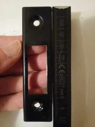 Cerradero Puerta Aluminio