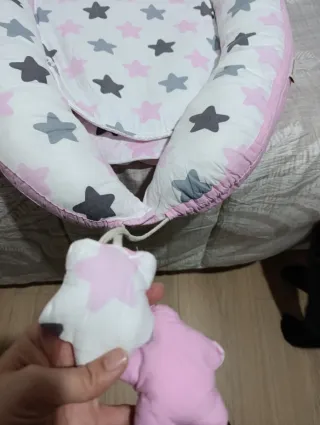 Nido para bebé con estrellas