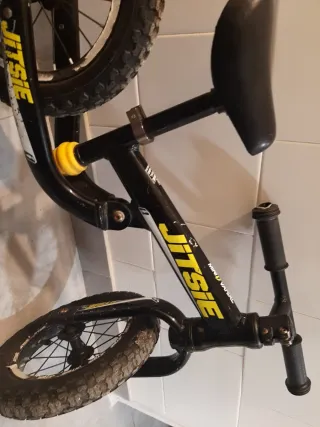 Bicicleta JITSIE sin pedales