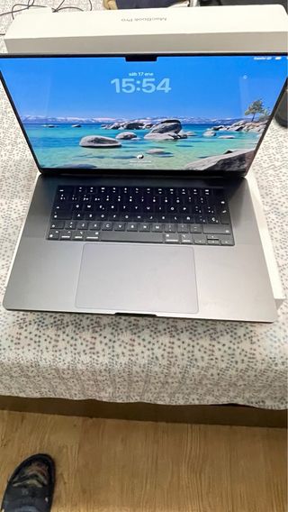 MacBook Pro 16 M3 Plata/Gris Espacial