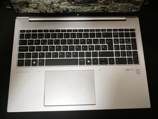 Portátil HP EliteBook 865 G11 16 Ryzen A ESTRENAR