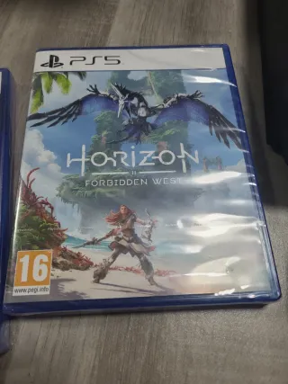 PlayStation 5 Horizon Forbidden West y Gran Turism