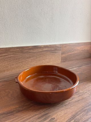 Cazuela grande de barro
