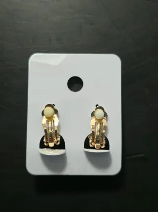 Pendientes Cuna Perla y Circonitas Dorados