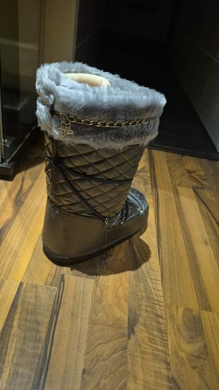 Botas de nieve acolchadas con pelo y cadena