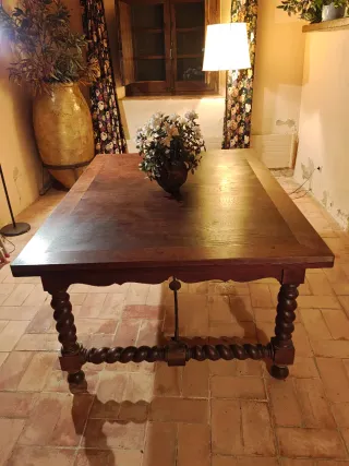 Mesa comedor antigua  extensible de roble macizo