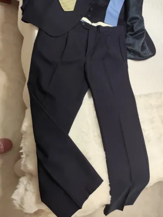 Traje completo hombre con corbata y camisa