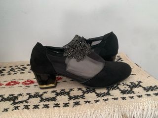 Zapatos de fiesta negros talla 43.